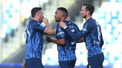 Napoli, nel nuovo contratto di Juan Jesus c'è una clausola. Ecco quale