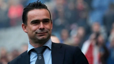 Ajax, Overmars al vetriolo: "L'Uefa mi ricorda Trump, l'economia non è più importante"