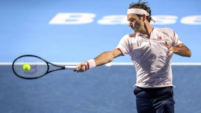 Tennis, il campione svizzero Roger Federer annuncia il ritiro: "Il mio corpo manda messaggi..."