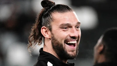 Andy Carroll nei guai con la giustizia: l’ex bomber della Premier arrestato a Londra, rischio fino a 5 anni di carcere