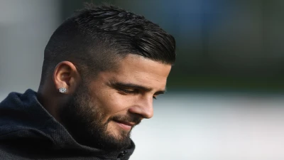 VIDEO - Simpatico siparietto a Castel Volturno: Insigne fa uno scherzo a Starace