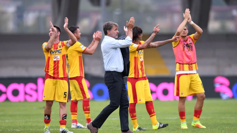 Benevento, Baroni: “Ci godiamo la festa, per il futuro c’è tempo. Cragno? Gli chiedevo di giocare come Reina”