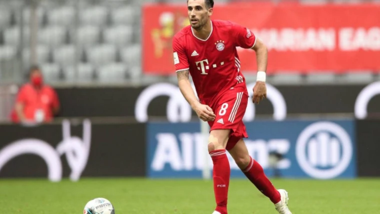 Bayern Monaco, Javi Martinez: "Mi piacerebbe un'esperienza nuova"