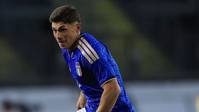Napoli, nella corsa a Favasuli si aggiunge lo Sporting: gli azzurri restano in pole