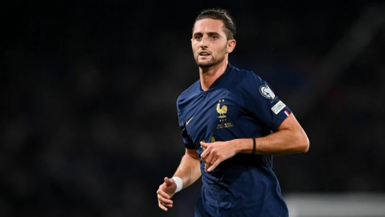 Rabiot, il Napoli si inserisce nella corsa per il centrocampista francese: le ultime