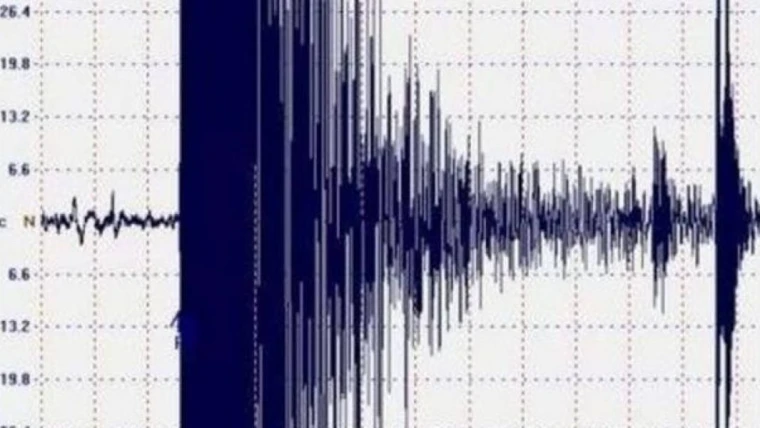 Napoli, forte scossa di terremoto di magnitudo 3.0: le ultime