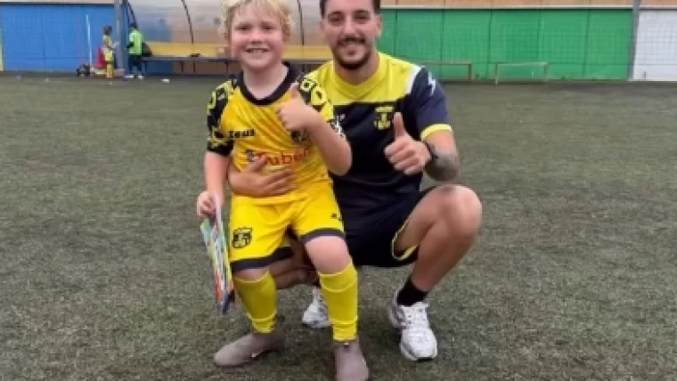Napoli, il saluto della Real Casarea al piccolo De Bruyne riaccende i dubbi sul futuro di Kevin: indizio o semplice chiusura di stagione?