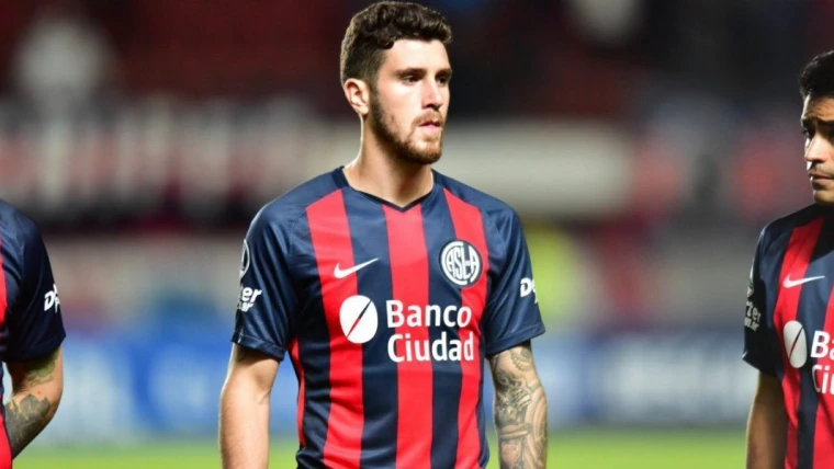 ESCLUSIVA - Senesi, il papà-agente: "Vuole l’Europa, è il momento giusto. Il San Lorenzo deve venderlo adesso! Inter, Roma e Napoli? La verità è che...”