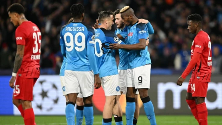 Napoli, De Laurentiis non fa sconti ai Campioni d'Italia: Lozano e Zielinski rischiano un anno di stop