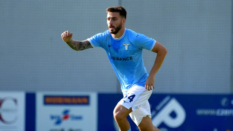 Calciomercato, l'agente di Gila frena gli entusiasmi: "Napoli? E' felice alla Lazio, ha ancora un anno di contratto"